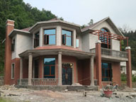 漂亮的二層小別墅